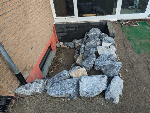 Alpenstein Kellerschacht Verkleidung